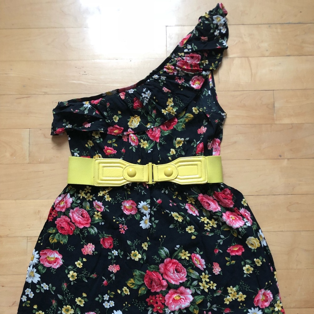 MINKPINK One shoulder floral dress with belt